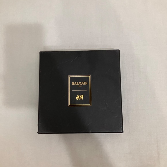 H&M Balmain Chandelier Earrings - Picture 3 of 4